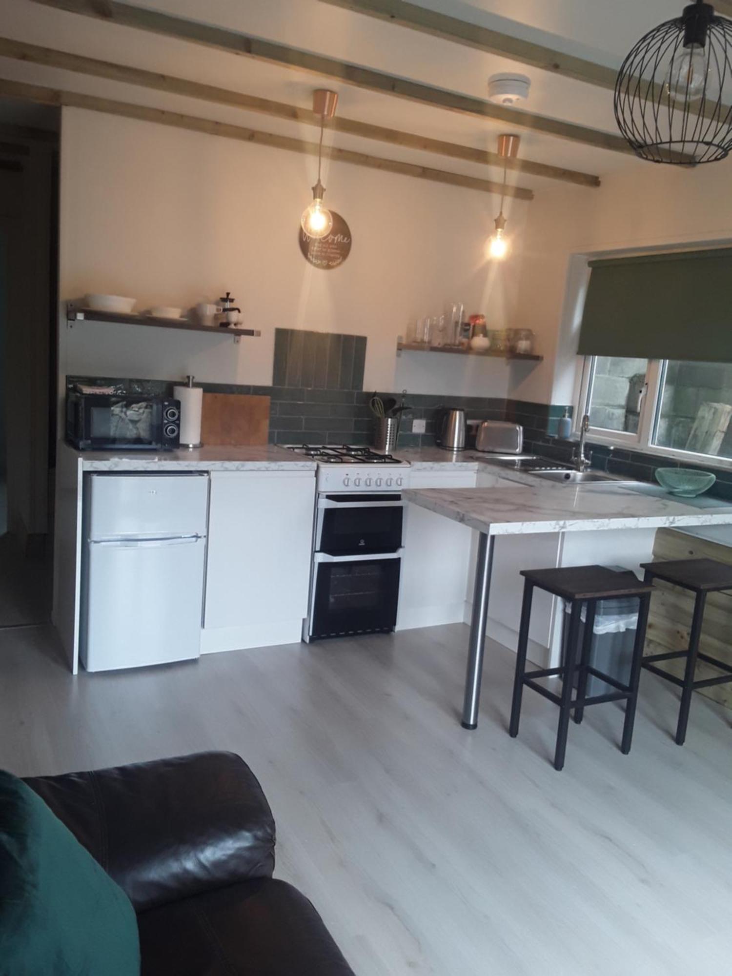 The Lodge Guesthouse Brittas Eksteriør bilde