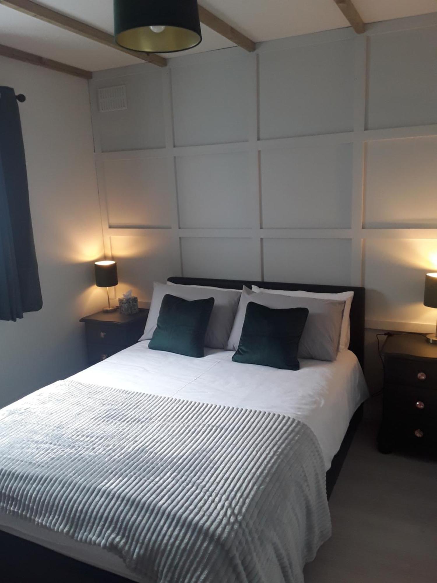 The Lodge Guesthouse Brittas Eksteriør bilde