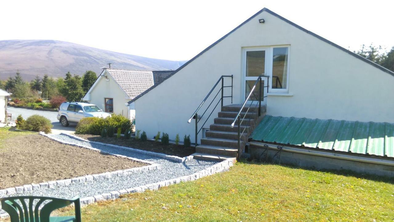 The Lodge Guesthouse Brittas Eksteriør bilde